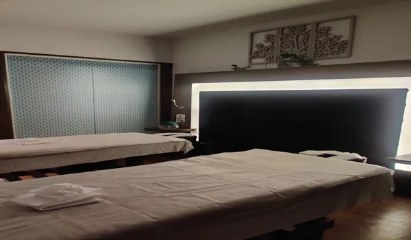 Meghavi Wellness Spa | Novotel Sipcot